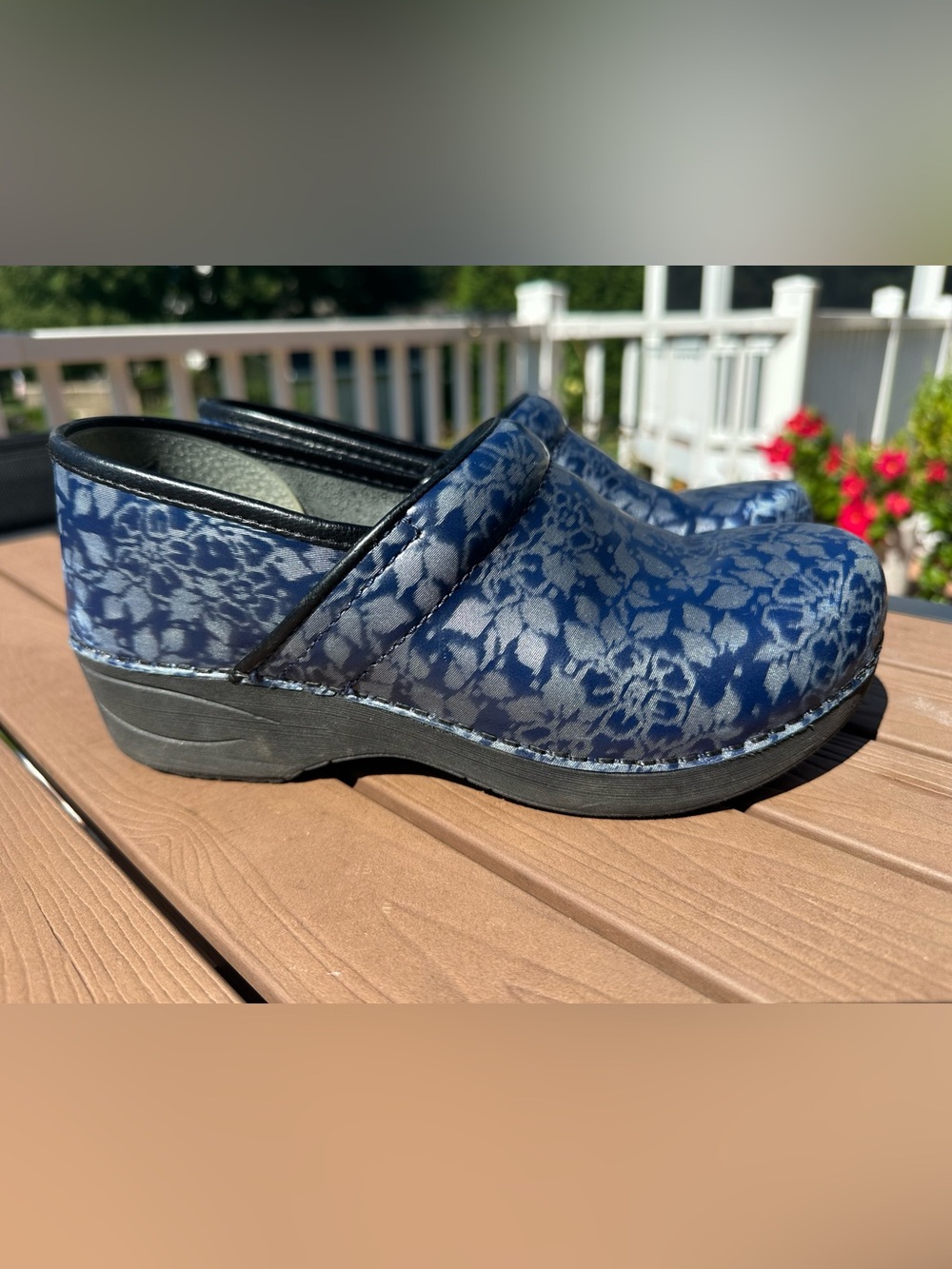 Dansko XP 2.0 Navy Embossed Patent Clogs Size 38 US 7.5–8